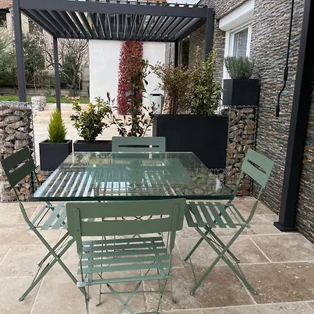 Apartment Location Saisonniere 1